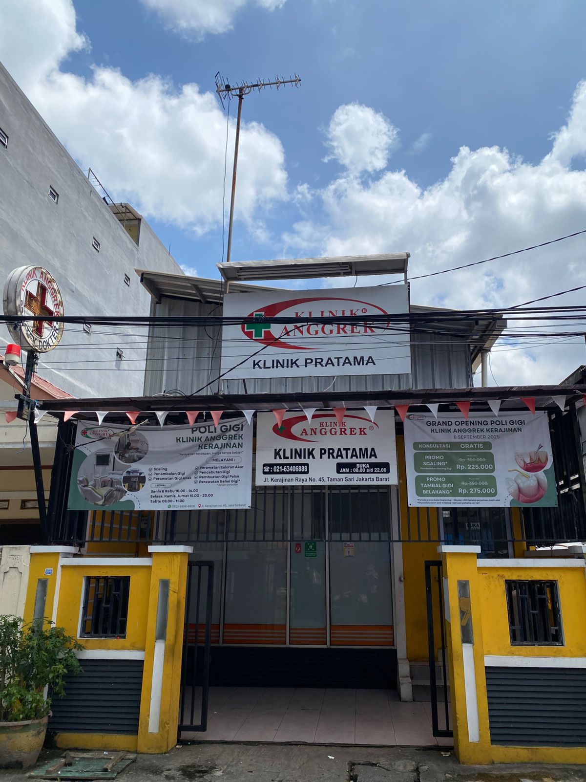 Klinik Anggrek Kerajinan