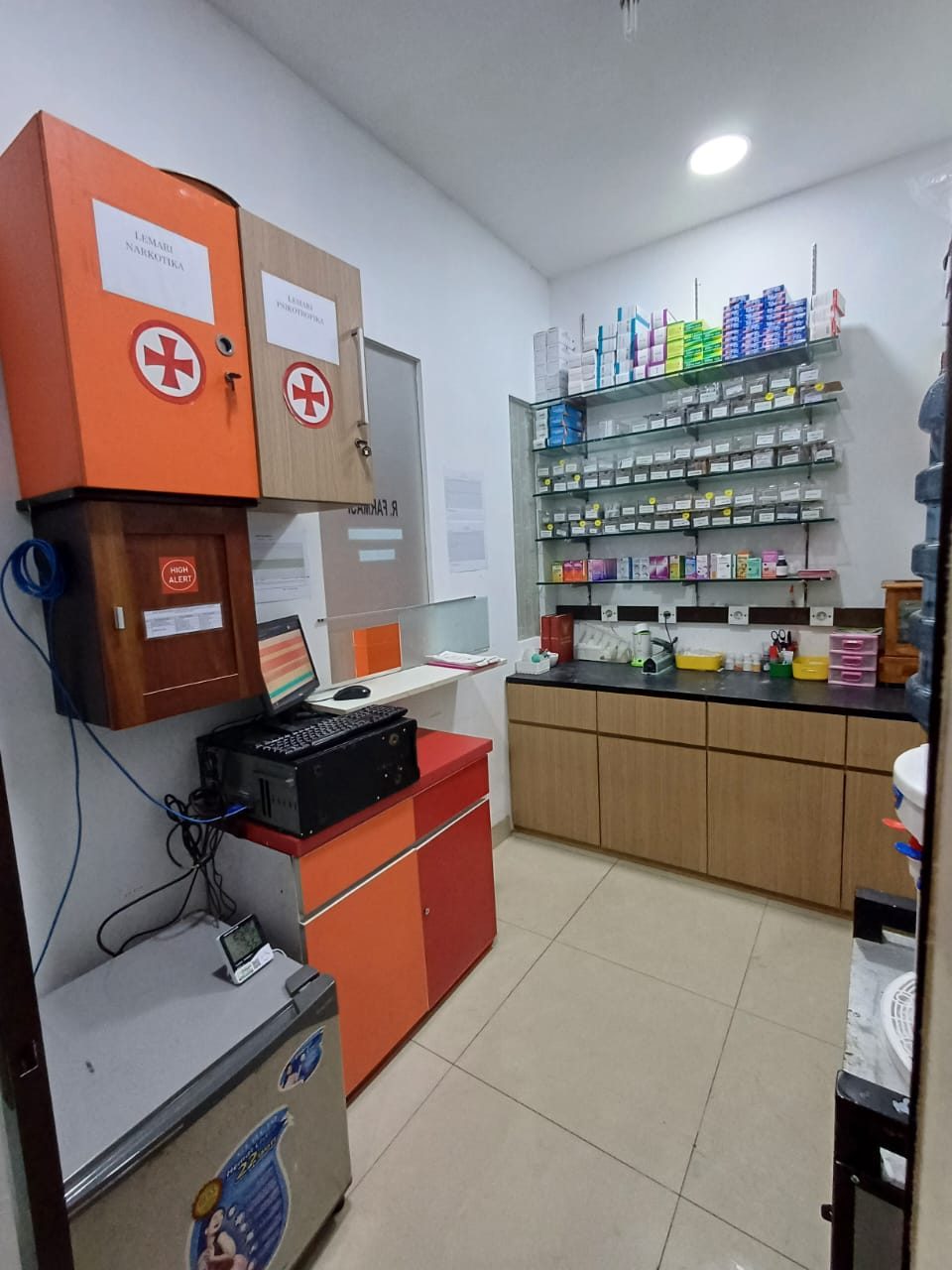 Klinik Anggrek Utan Panjang