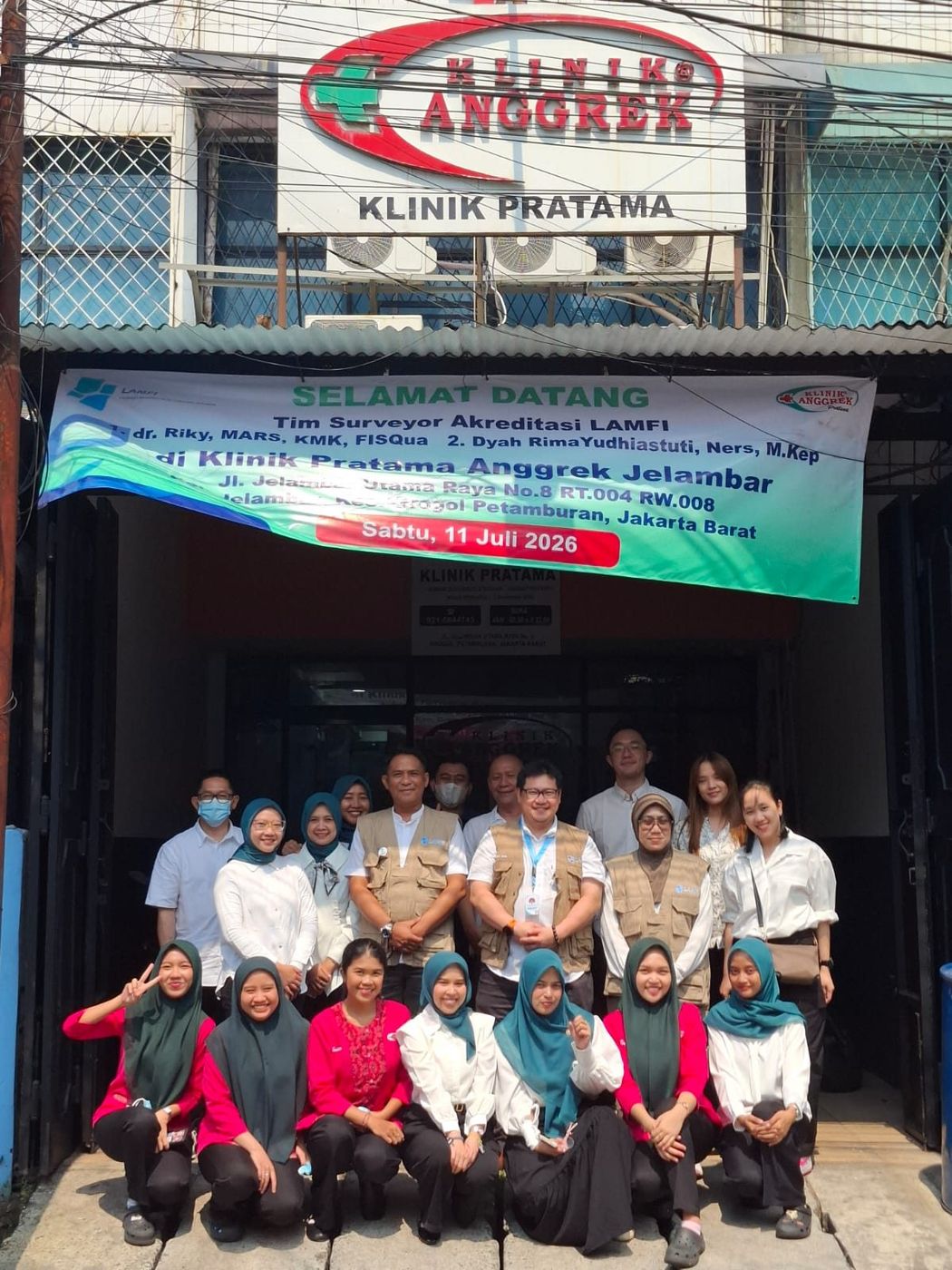 Tim Klinik Pratama Anggrek Jelambar bersama Tim Surveyor LAMFI